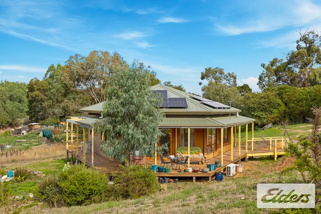 Newstead 2ห้องนอน Escape to Tranquil Off-Grid Living in Newstead