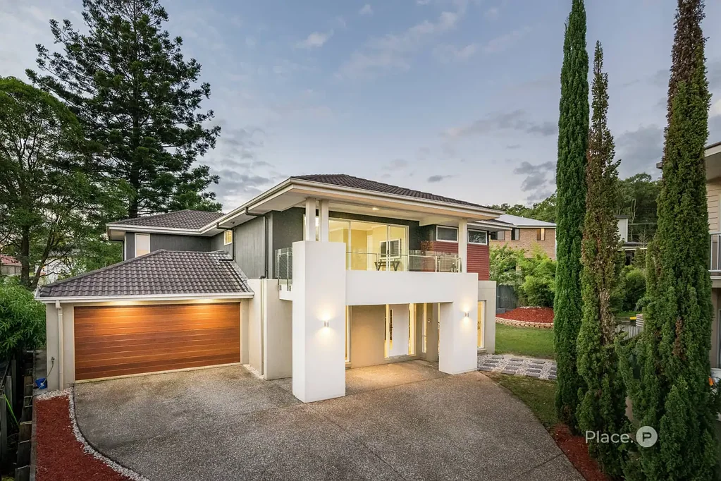 Sunnybank 6침실 Live Large in this Luxe Sunnybank Stunner