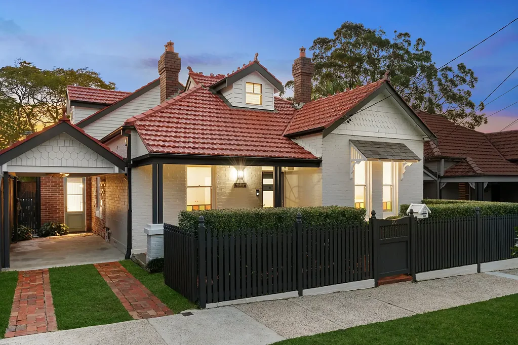 Willoughby 4બેડરૂમ Exquisite Californian Bungalow with designer renovations