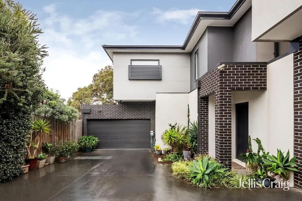 Ivanhoe 4房 便利地段的现代家庭生活 Contemporary Family Living in Convenient Locale