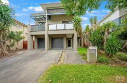 7 Galley Road, Hope Island