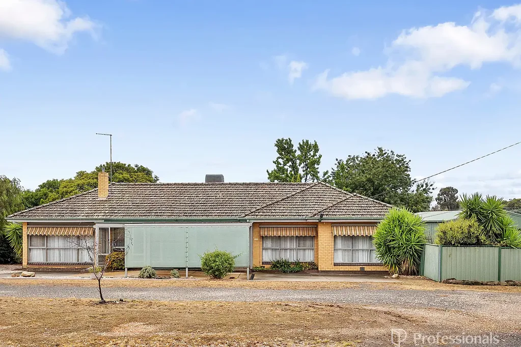 2 Gearing Street, Maryborough, VIC 3465