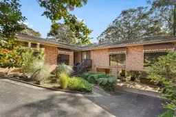 64 Tamarind Drive, Cordeaux Heights