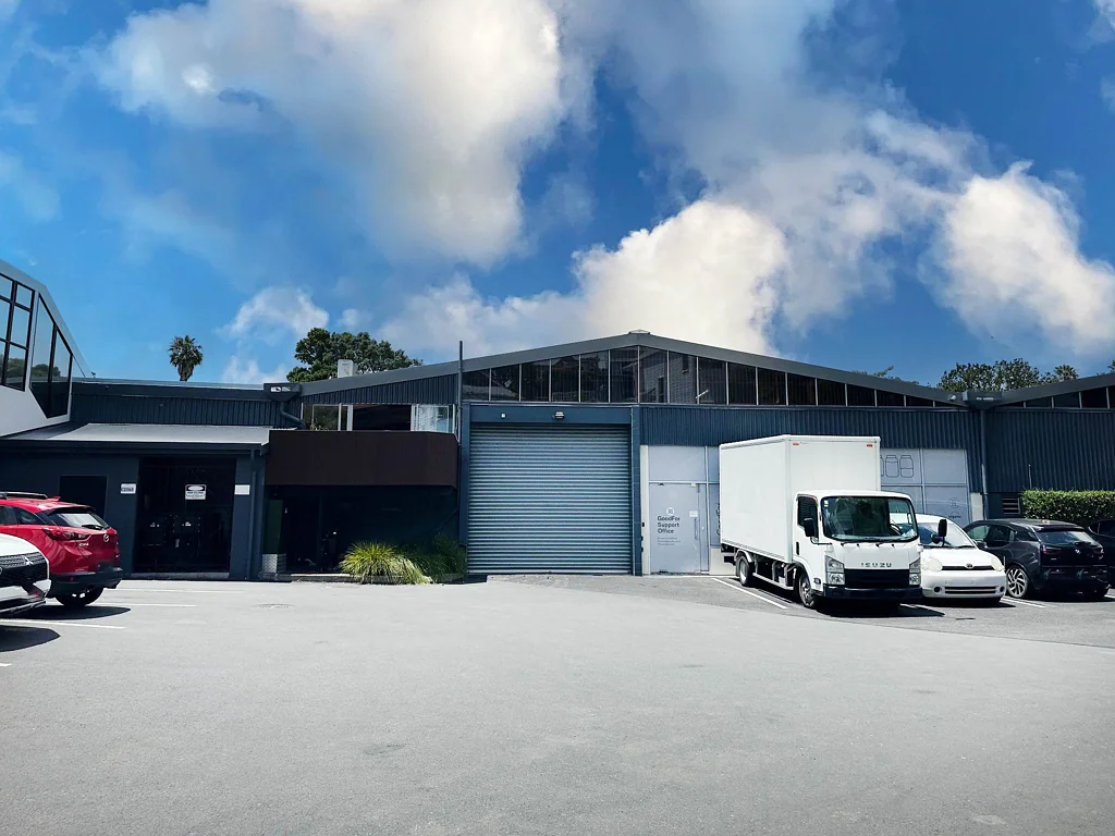 Parnell STUNNING PARNELL SHOWROOM/WAREHOUSE & OFFICE