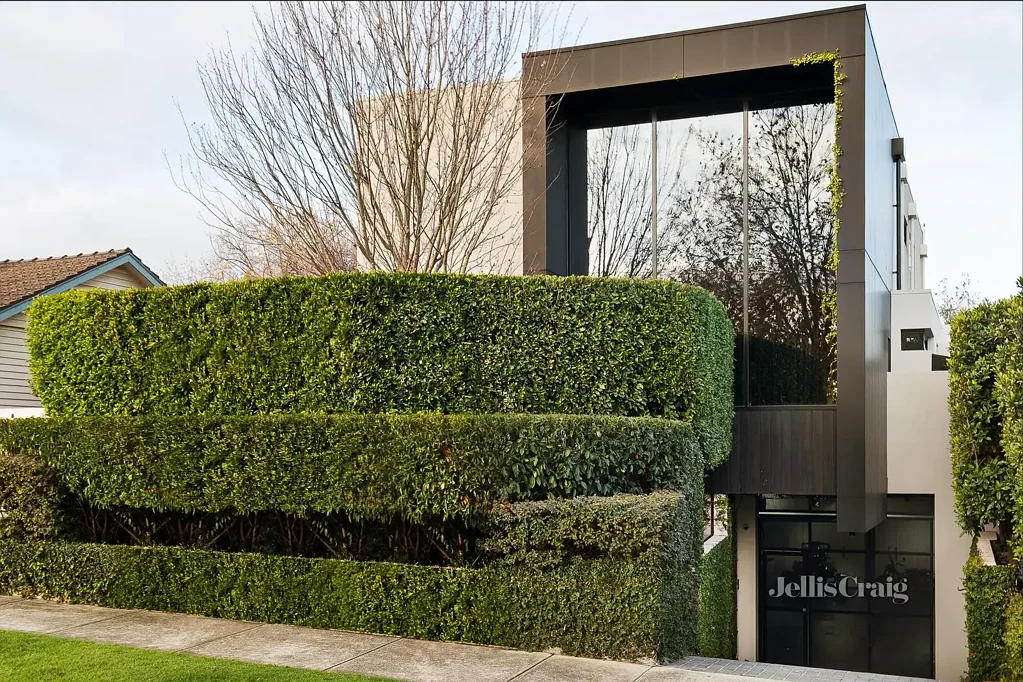 Ivanhoe 4Habitaciones Modern Masterpiece offering in Fairy Hills Locale