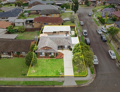 18 & 18A Turquoise Crescent, Bossley Park, South Western Suburbs, 5 침실, 2 욕실, House