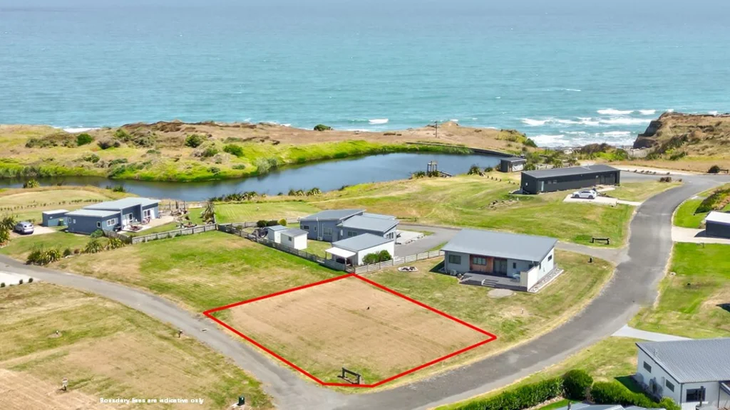 Waverley Dream Waipipi beach section