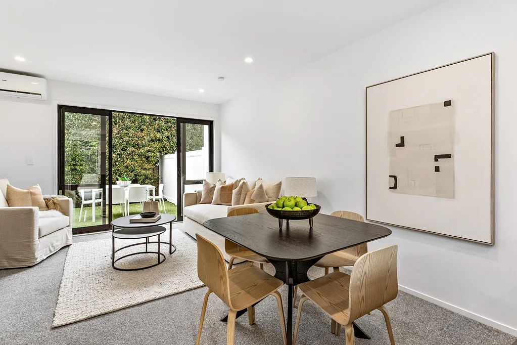 Mount Albert 2ਬੈੱਡਰੂਮ Modern comfort meets timeless design