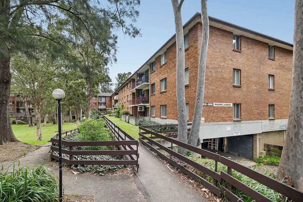 20/162 Sandal Crescent, Carramar, NSW 2163