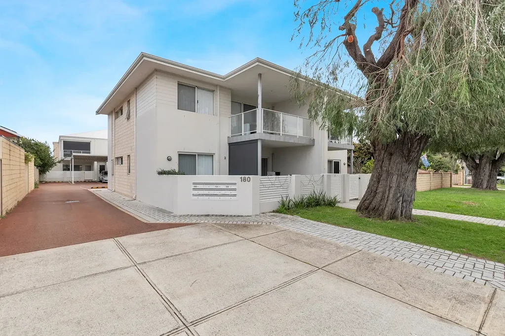 Rockingham 2 Slaapkamer MODERN EASY CARE APARTMENT LIVING