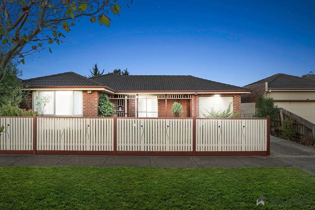 Relax & Entertain – 3BR Family Home with Pergola & Modern Comforts