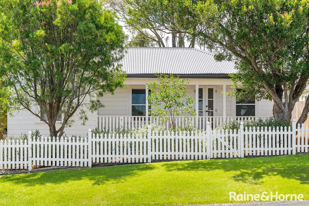 Milton 4 Bedroom Bespoke Country Retreat