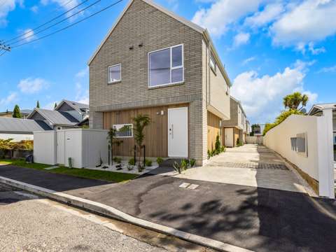 Saint Albans 3房  Stunning Architecturally Designed Townhouse
