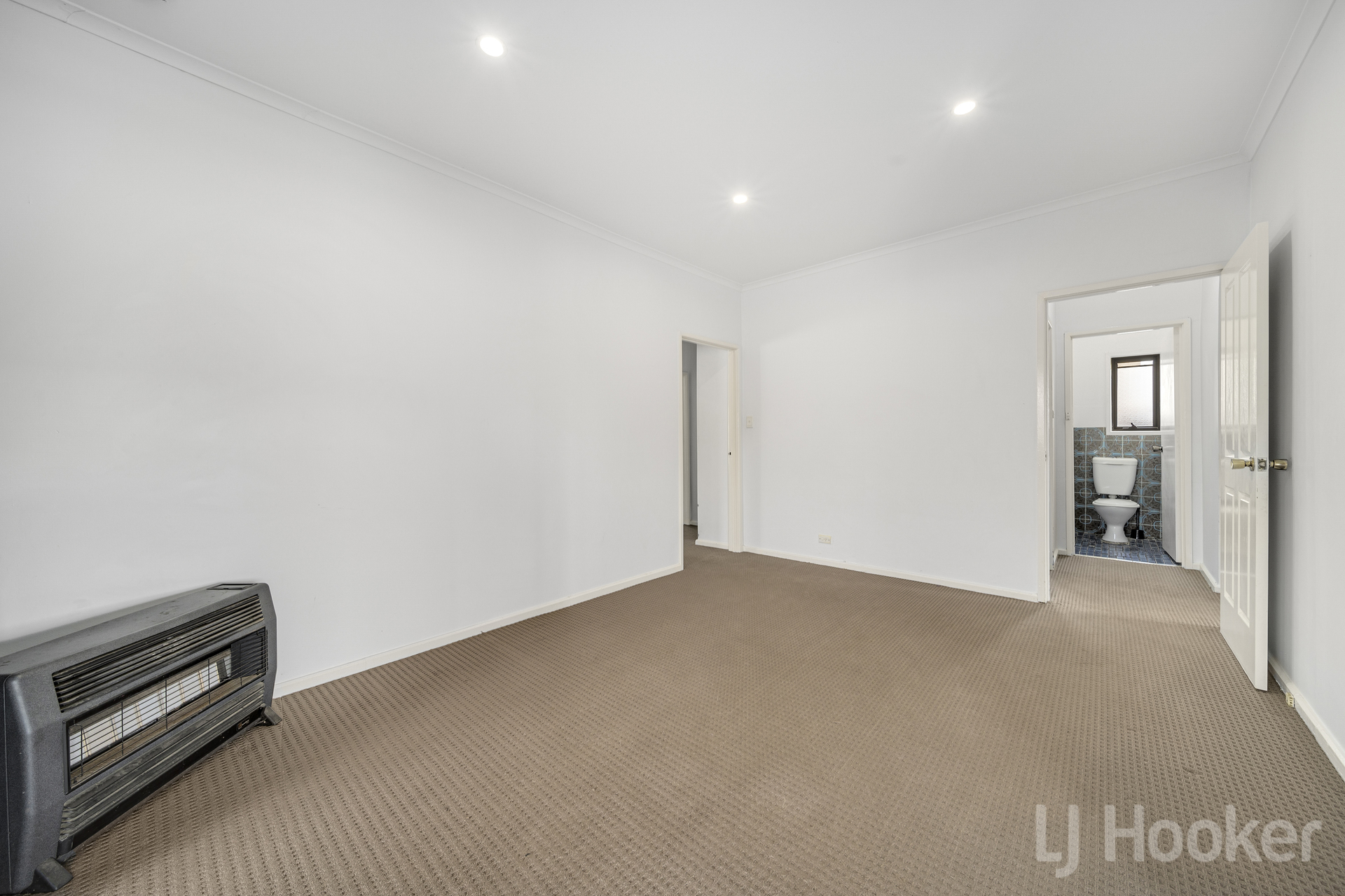 16 SUNNYBAR PDE, KARABAR NSW 2620, 0 habitaciones, 0 baños, House