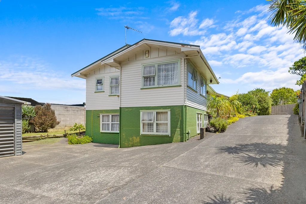 35A Waterloo Street, Howick, Manukau City, Auckland