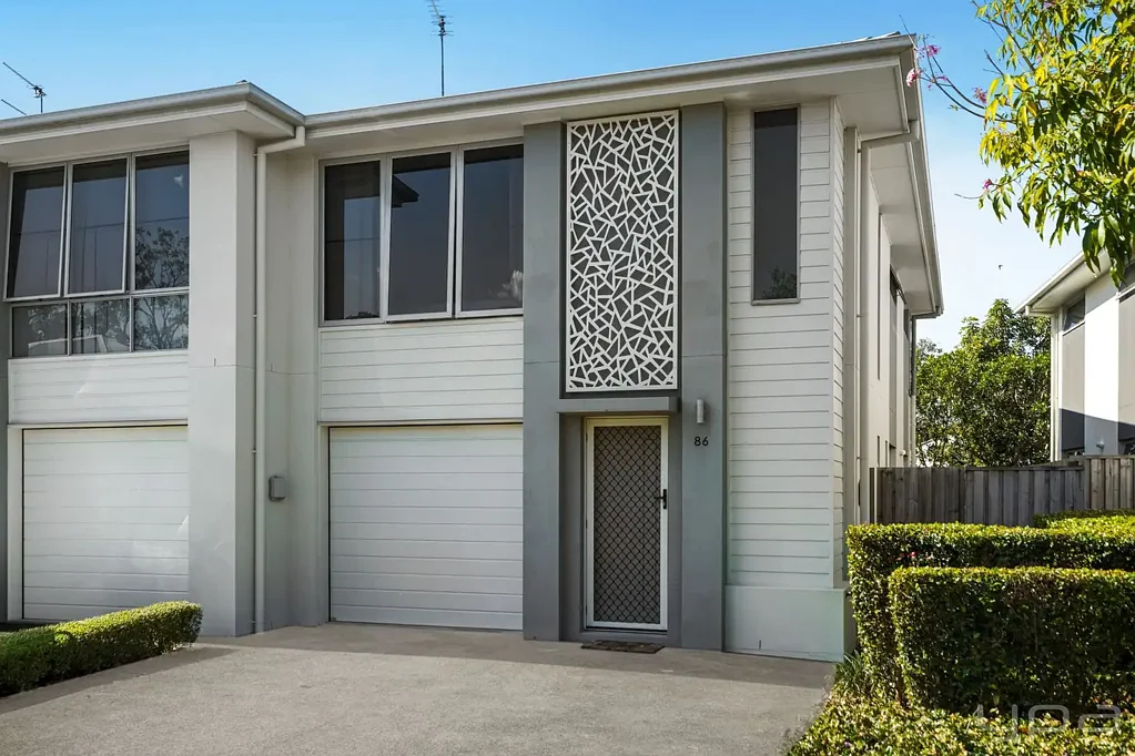 Pimpama 3ਬੈੱਡਰੂਮ Modern End Unit Living Opposite Bim'bimba Park – Vacant Possession