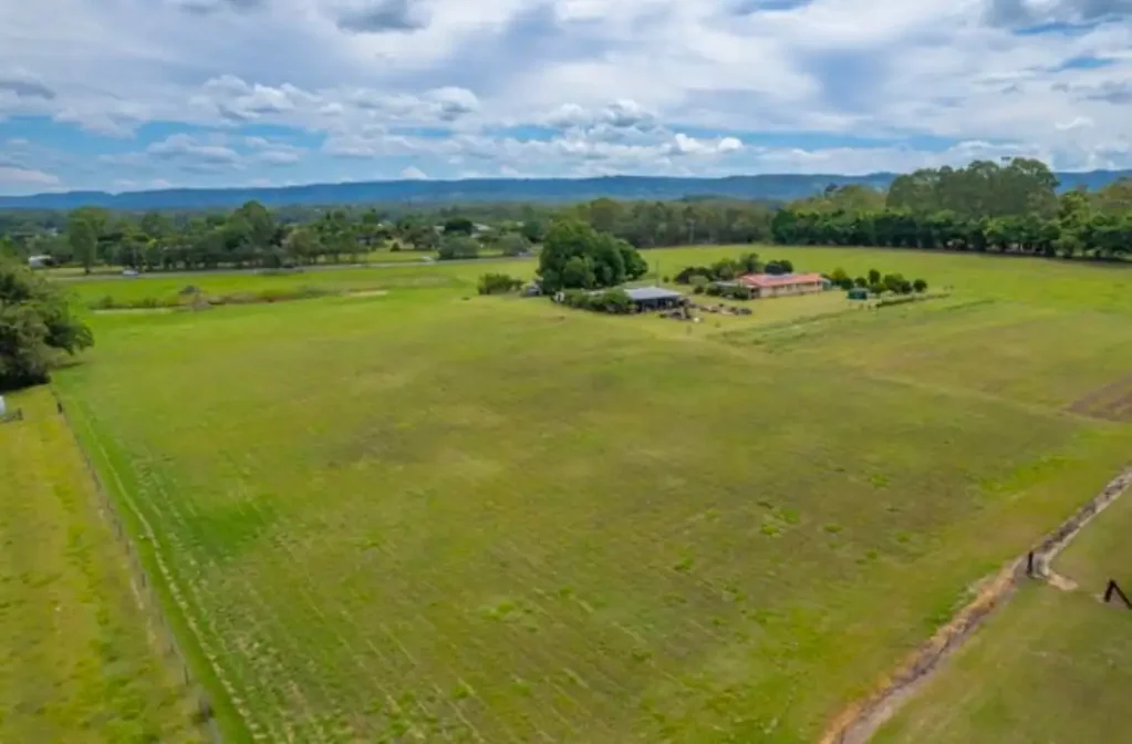 Wamuran 4Habitaciones Outstanding Acreage Opportunity  - 10.55 Acres