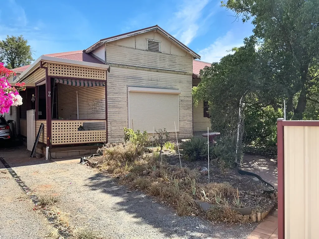 96 Gaffney Street, Broken Hill, NSW 2880