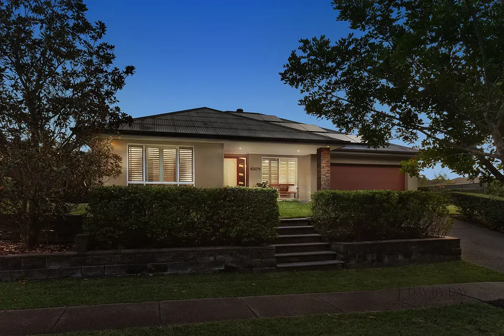 18 Jetty Parade, Fletcher, NSW 2287