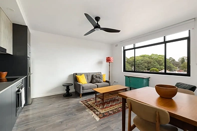 Marrickville 1 Bedroom Top-floor apartment in ultra-convenient pocket