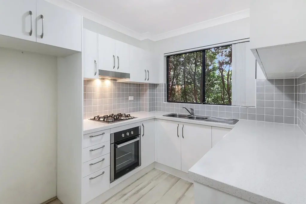 Modern Ground Floor Apartment