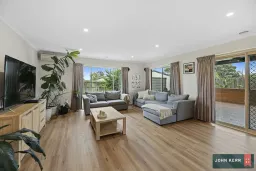 31 Vincent Boulevard, Trafalgar