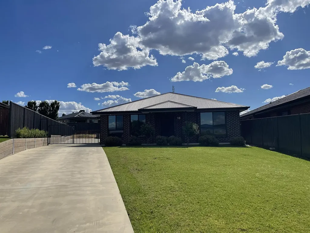 Stunning 2 bedroom home in Lampada Estate