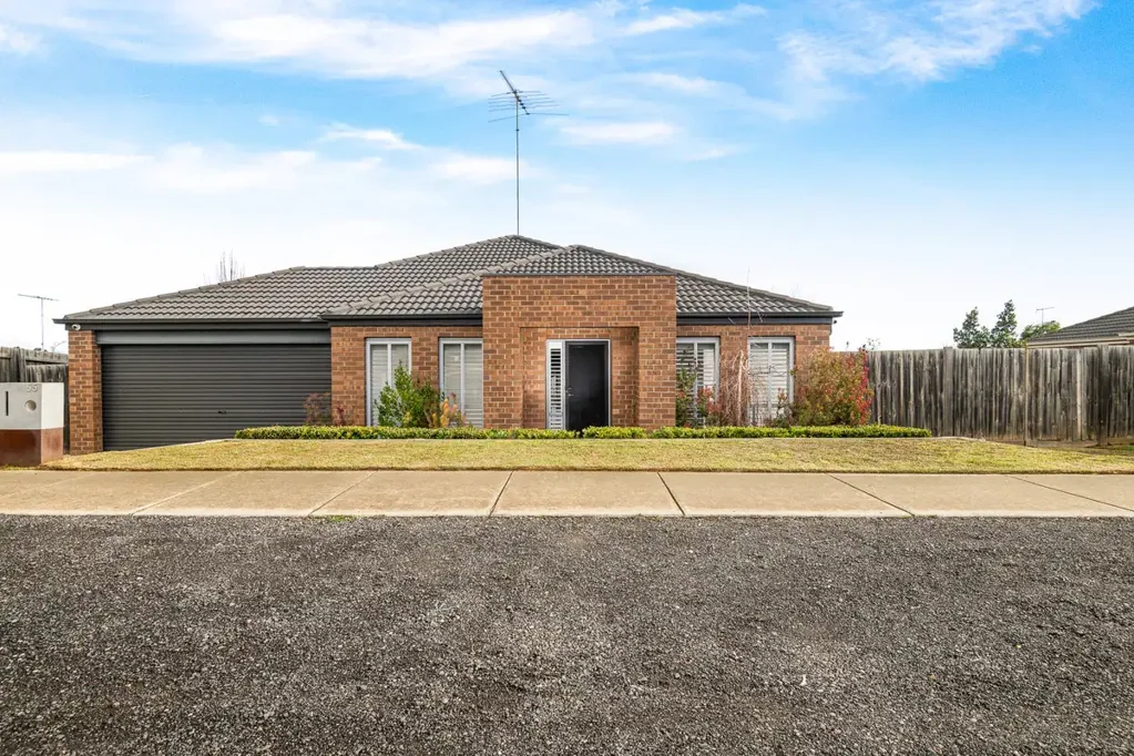 Bannockburn 3 Bedroom One With The Lot - 774sqm