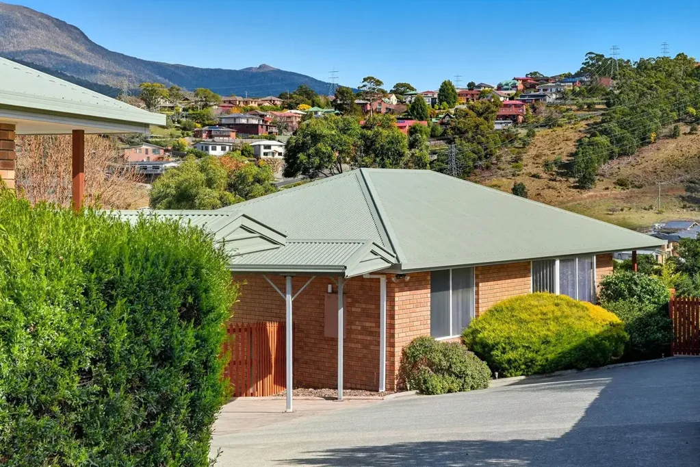 2/34 Sawyer Avenue, West Moonah, TAS 7009