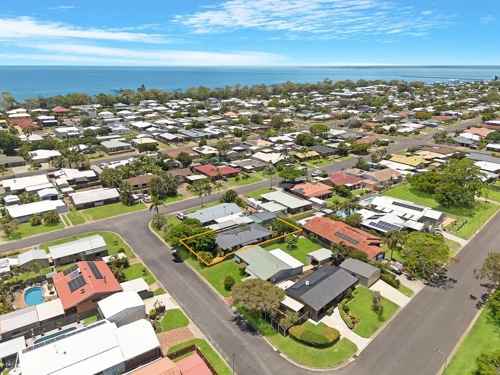 5 Sandalan Way, Urangan, QLD 4655