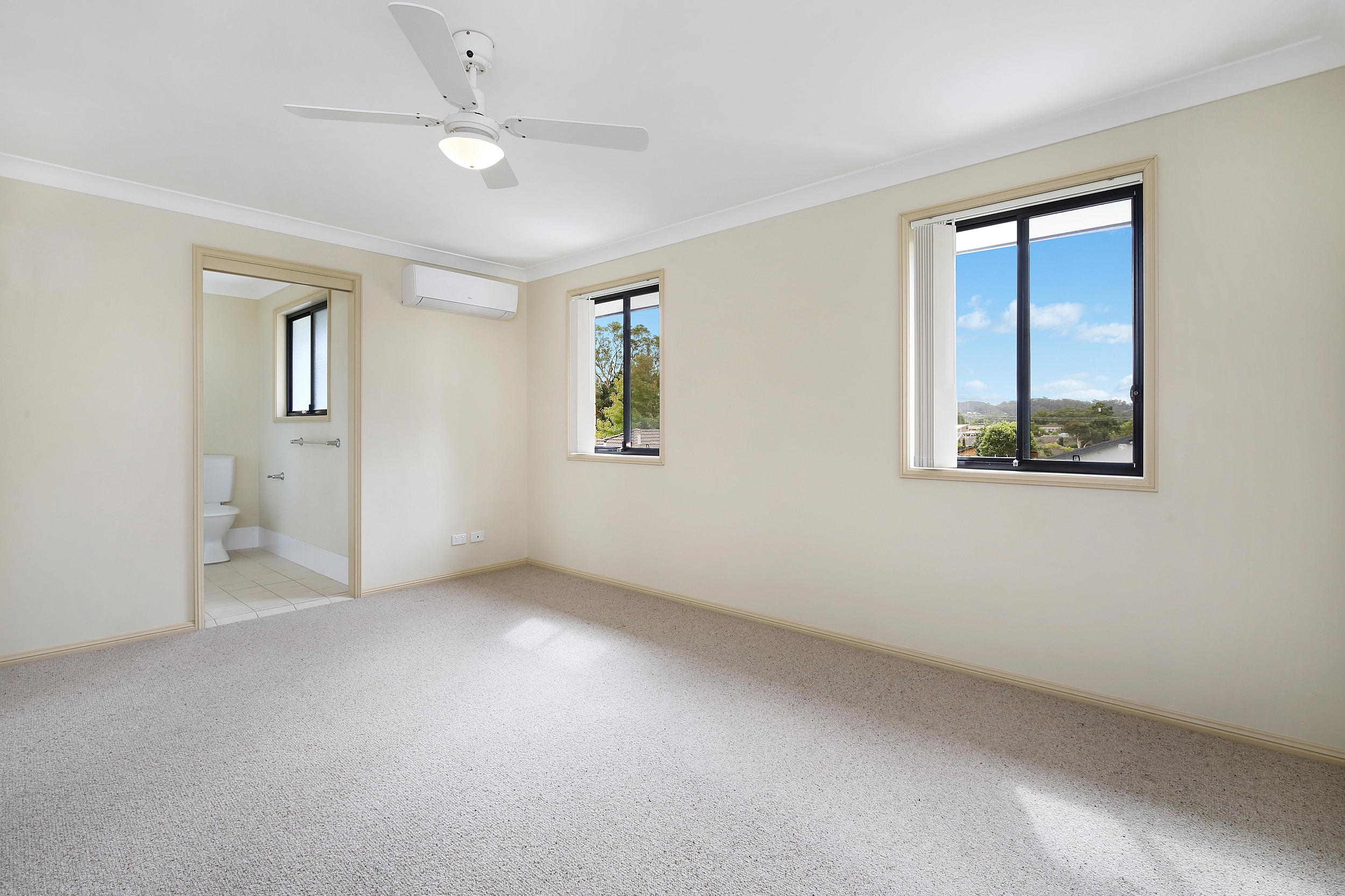 72 DWYER ST, NORTH GOSFORD NSW 2250, 0房, 0浴, Townhouse