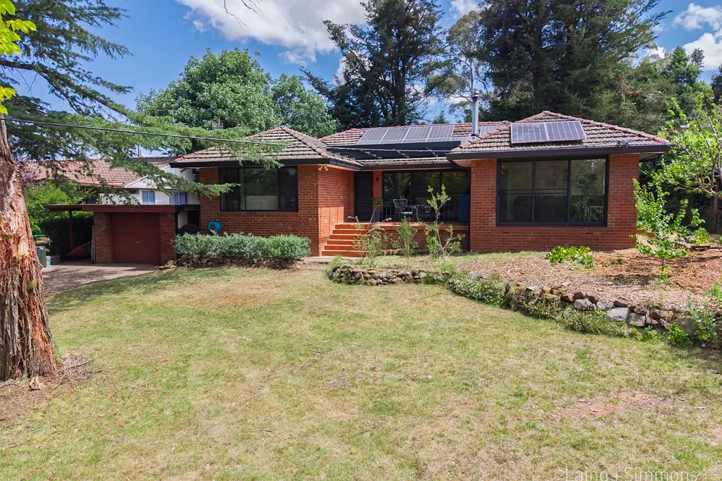4 Caroline Crescent, Armidale, NSW 2350