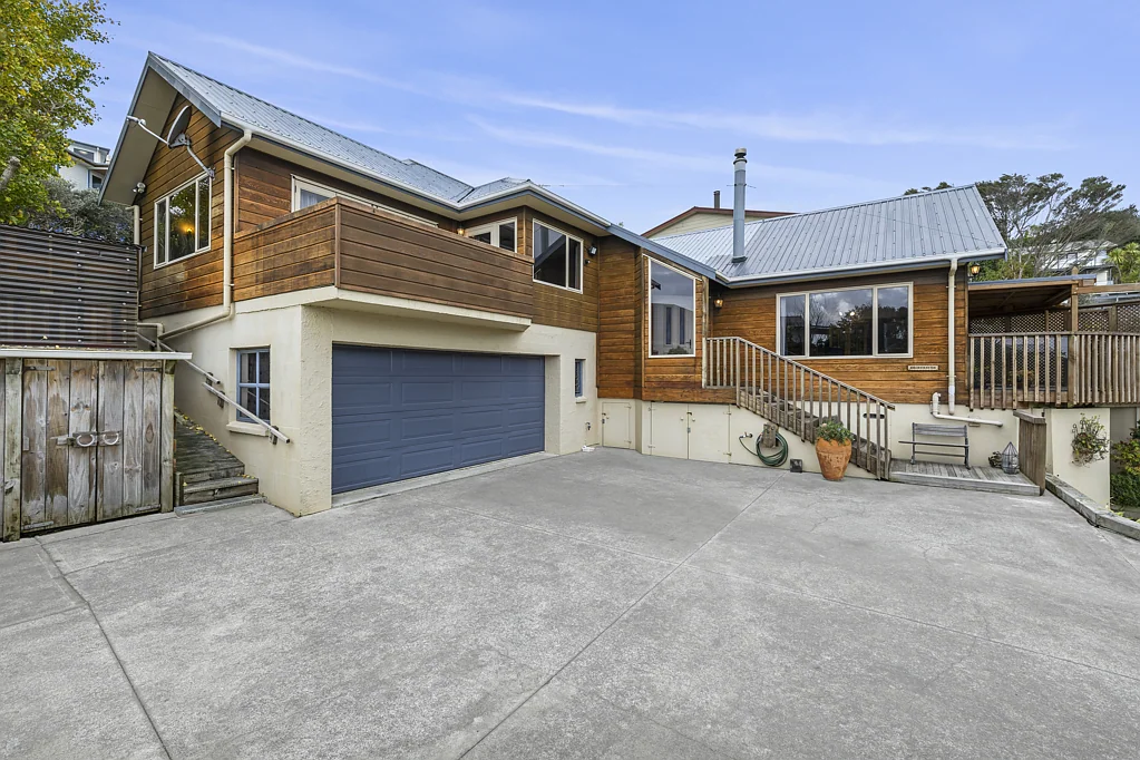 Raglan 3Kwarto Great location, 2 homes, perfect.
