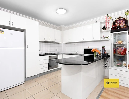 19/9-11 Bathurst Street, Liverpool, South Western Suburbs, 2 कमरे, 1 बाथरूम, Apartment