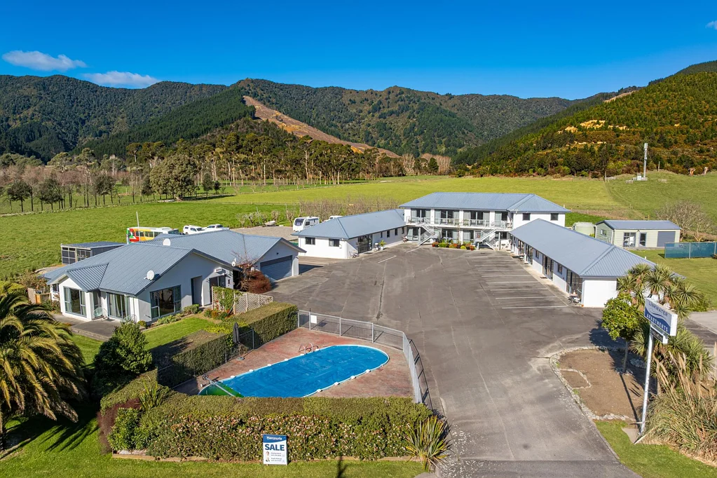 Anakiwa and Surrounds Queen Charlotte Drive. Home & Income Opportunity