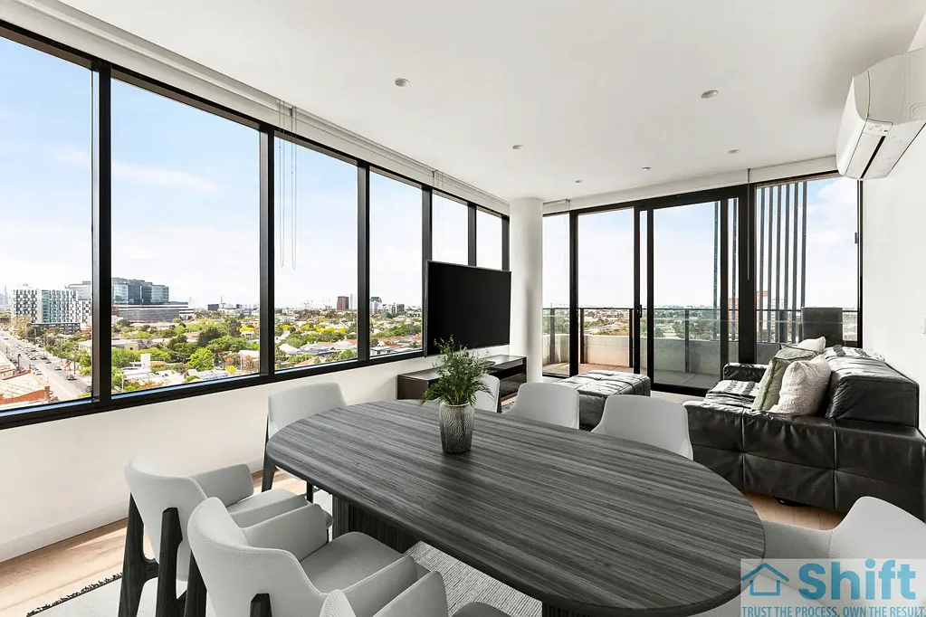 Footscray 2 Bedroom Million Dollar Views for nearly half the price!