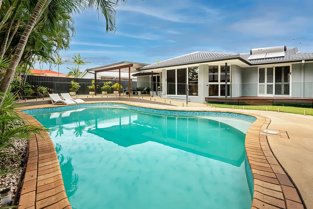135 Camberwell Circuit, Robina, QLD 4226