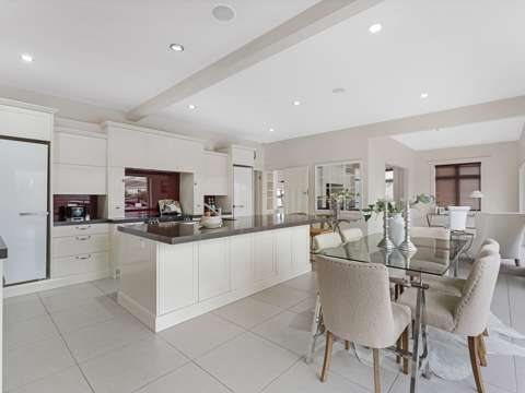 Epsom 5部屋 We are selling!