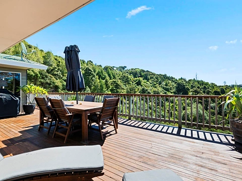 Dairy Flat 4房  Your Private Retreat Awaits