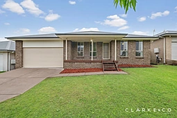 54 Macrae Street, East Maitland