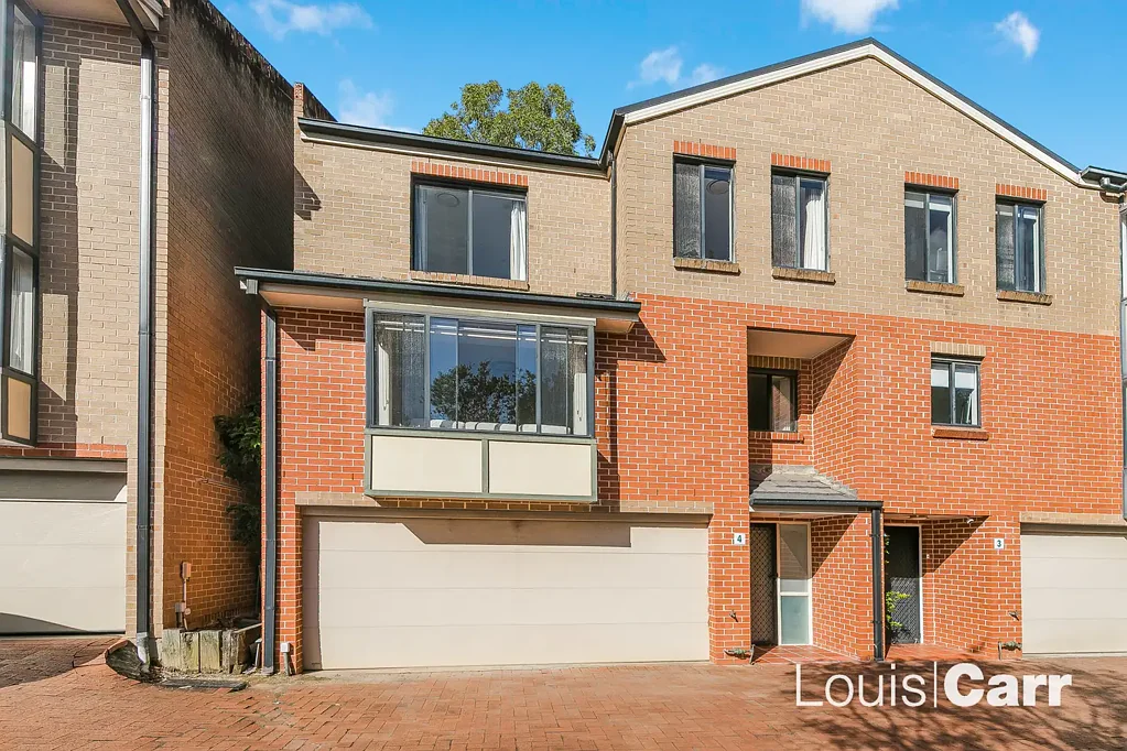 Castle Hill 3 Bedroom Walk to Everything Luxury: The Perfect Blend of Lifestyle and Location