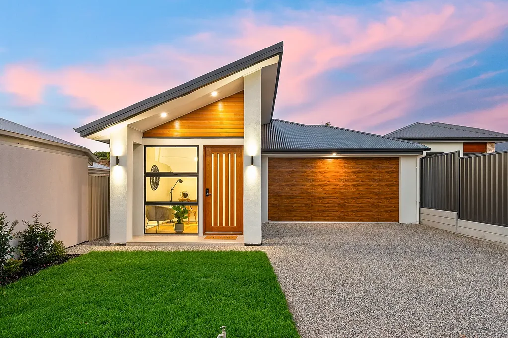 6A Philip Crescent, Valley View, SA 5093