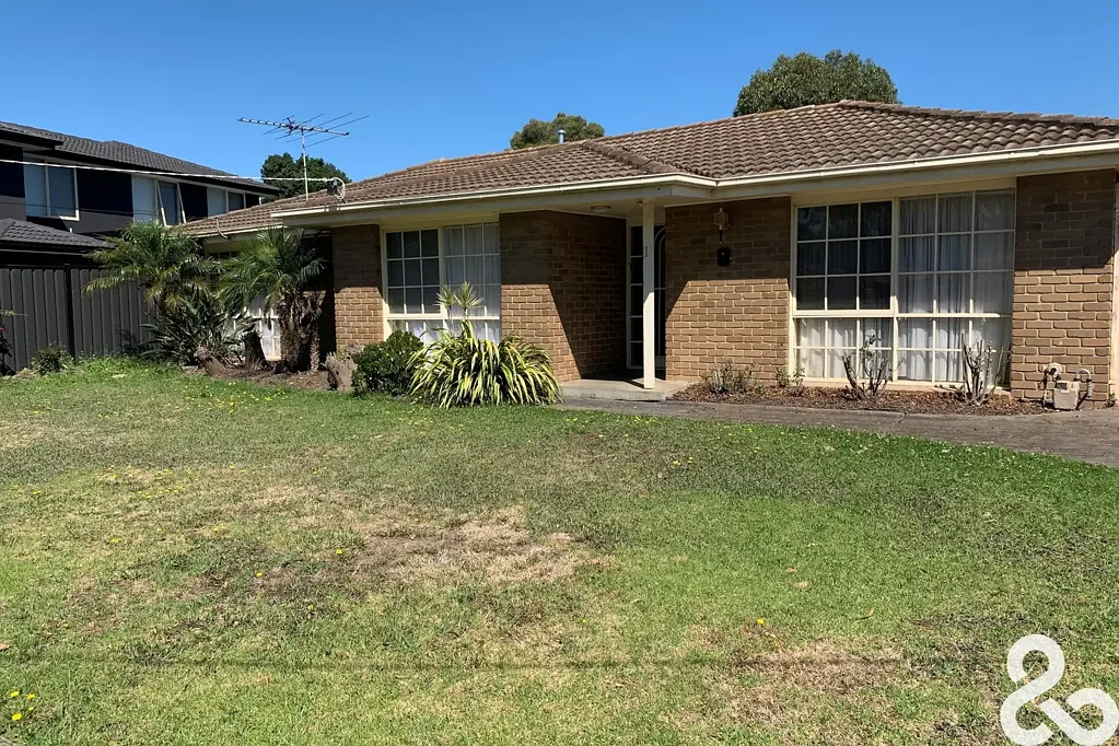 A Charming & Affordable Family Home !!!