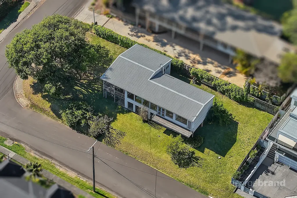 Terrigal 4ਬੈੱਡਰੂਮ Original Cottage, Designer Dream Home or Luxury Duplex?
