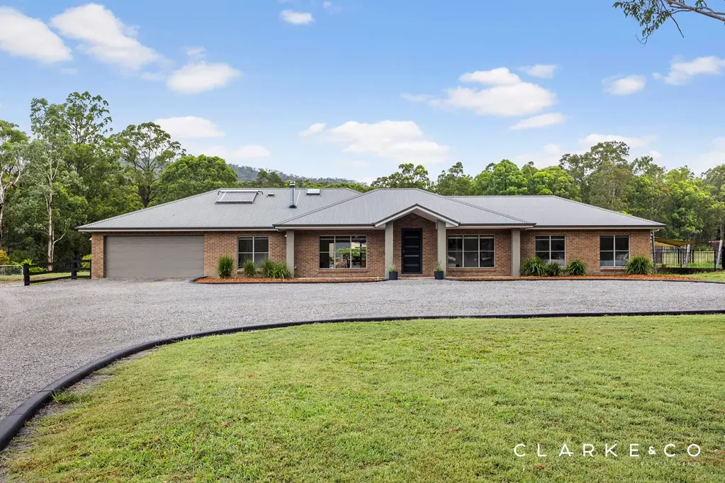 42 Bower Bird Close, Vacy, NSW 2421