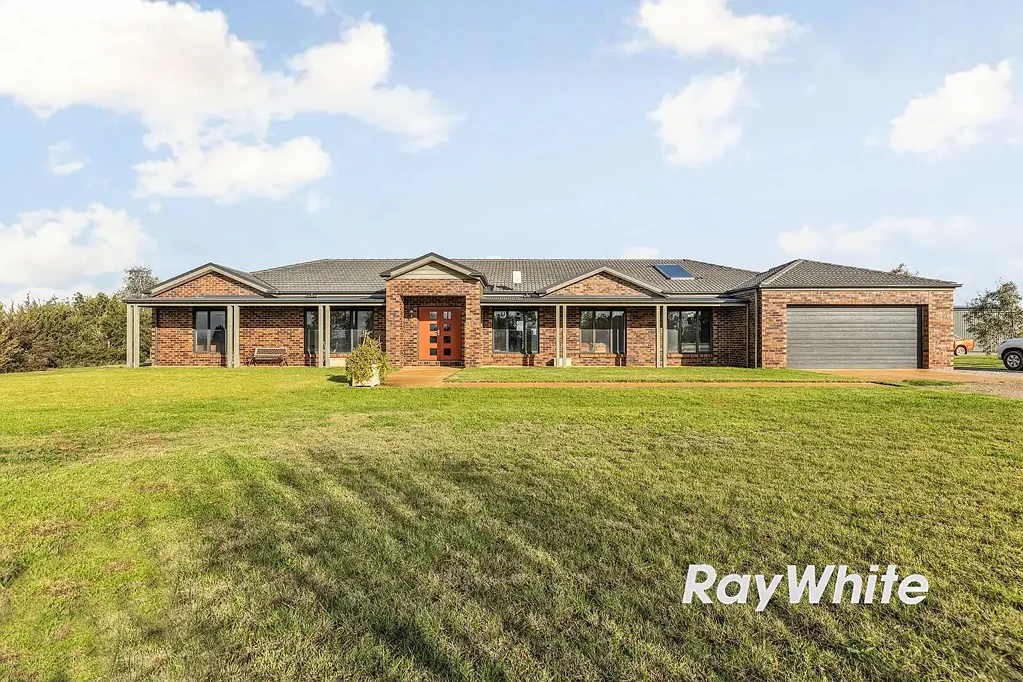 Echuca West A Stunning Lifestyle Opportunity on 50 Acres