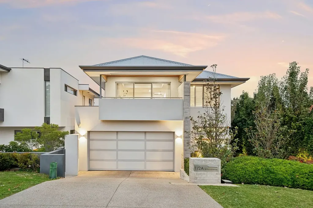 Bicton 4房  BESPOKE LUXURY. ELEVATED ENTERTAINING.