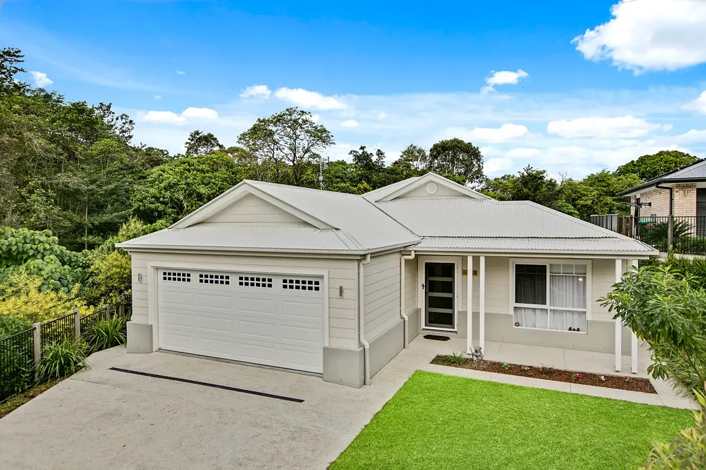 10 Samwell Place, Nambour, QLD 4560