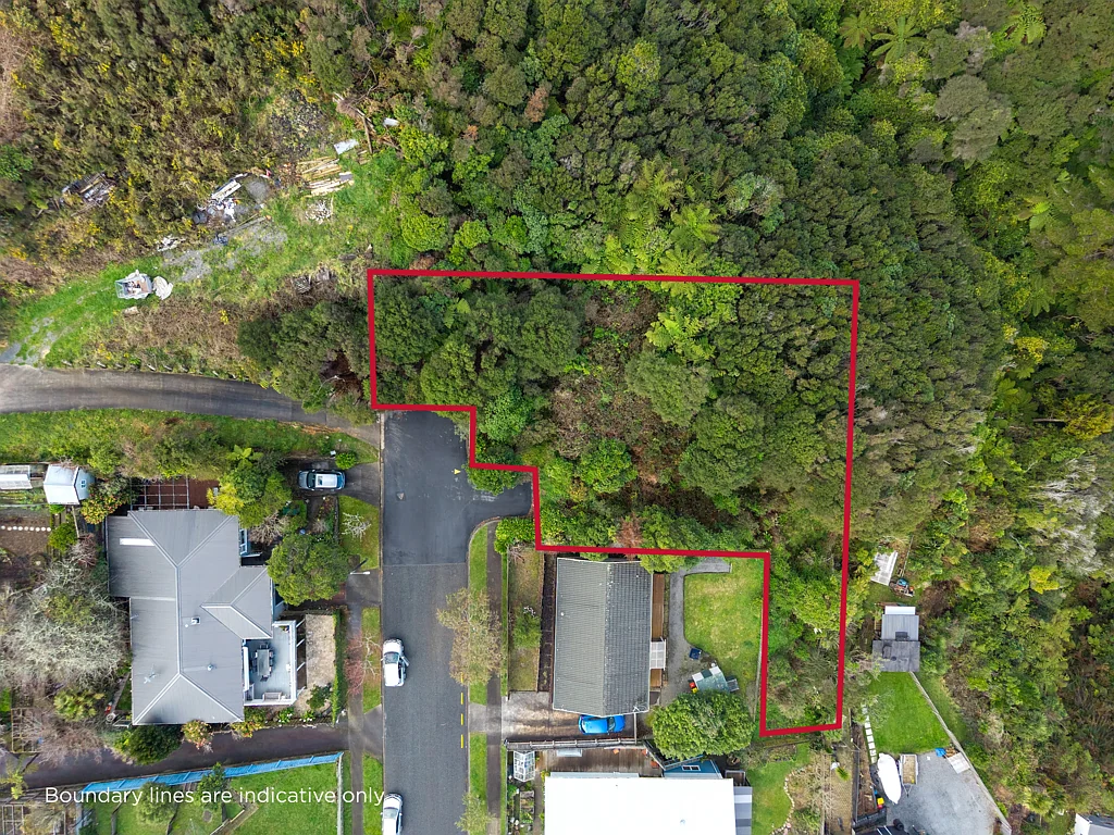 Stokes Valley Elevated opportunity to build your dream home