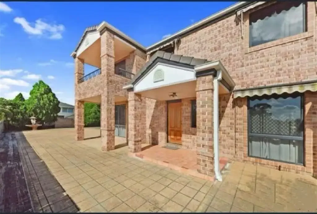 6 Jade Close Robertson. QLD 4109